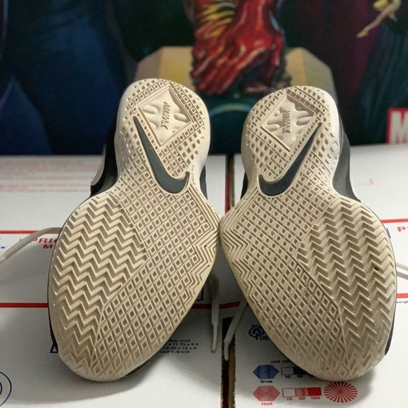 Nike Air Max infuriate youth size 4 - Picture 6 of 7